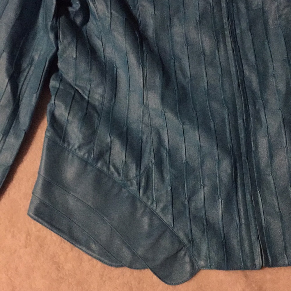 Turquoise jacket - Picture 3 of 4